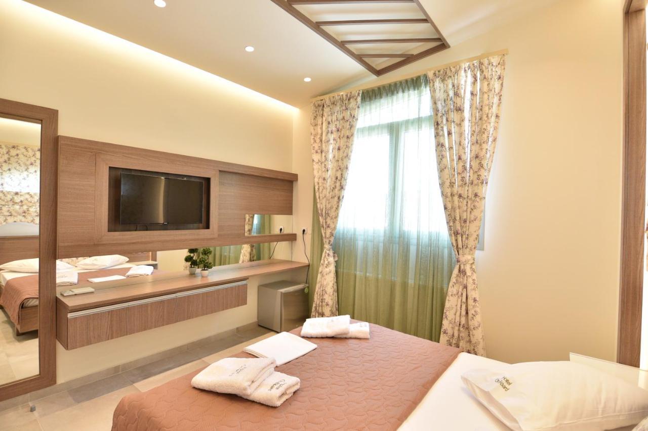 On Board Luxury Studios Sarti Exterior photo