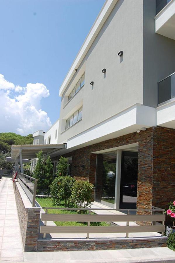 On Board Luxury Studios Sarti Exterior photo